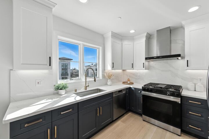 Property Photo:  560 El Camino Real 201  CA 94070 