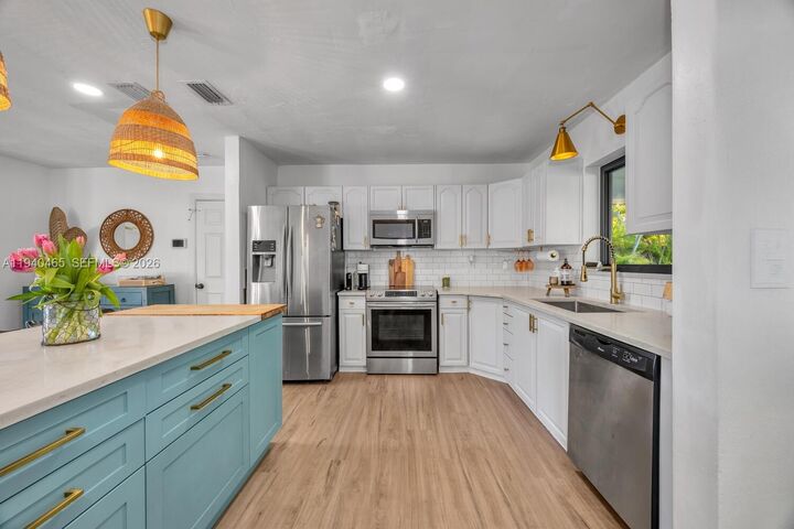 Property Photo:  9131 SW 180th St  FL 33157 