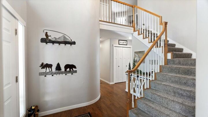 Property Photo:  17917 N Saddle Hill Rd  WA 99005 