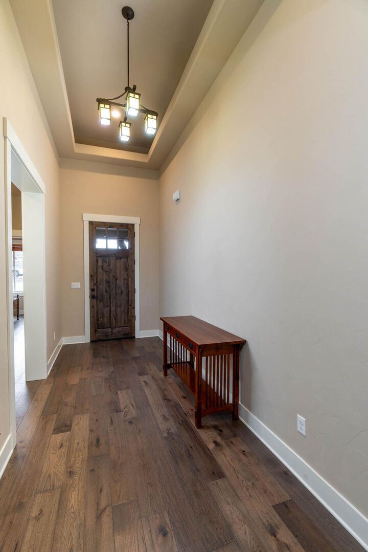 Property Photo:  961 NE Hudspeth Circle  OR 97754 