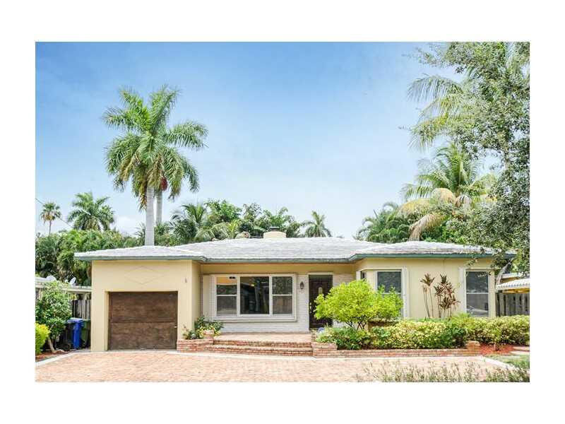 Property Photo:  921 SE 11th Court  FL 33316 