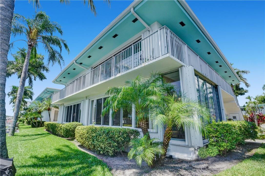 Property Photo:  180 Isle Of Venice 119  FL 33301 