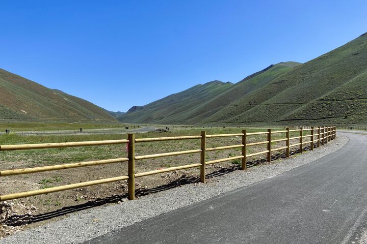 Property Photo:  Rosewood Dr  ID 83313 