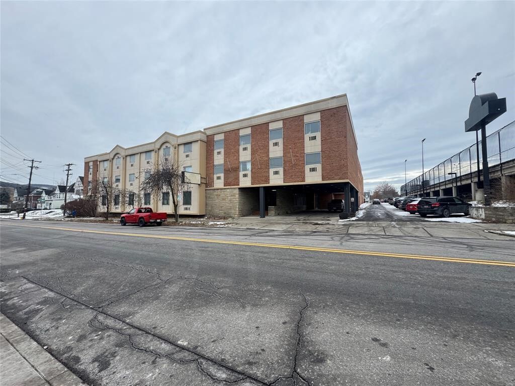 Property Photo:  65 Front Street 340  NY 13905 