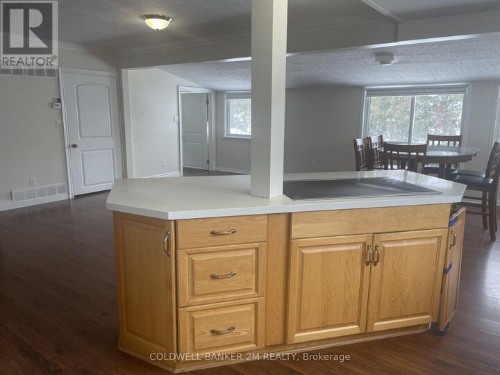 Photo de la propriété:  143 Hazel Street  ON K0M 1L0 