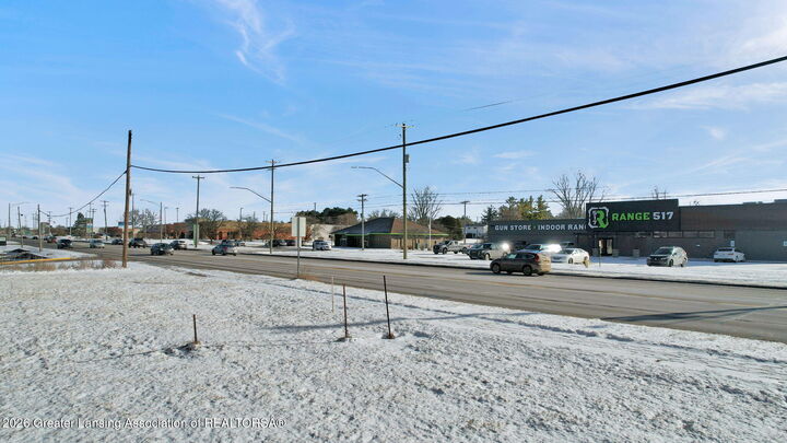 Property Photo: 6142 W Saginaw Highway MI 48917