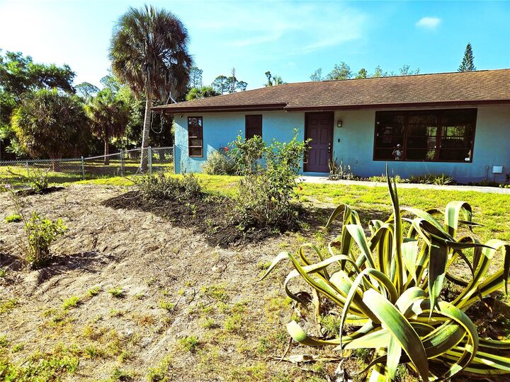 Property Photo:  17461 Wellsley Avenue  FL 33954 