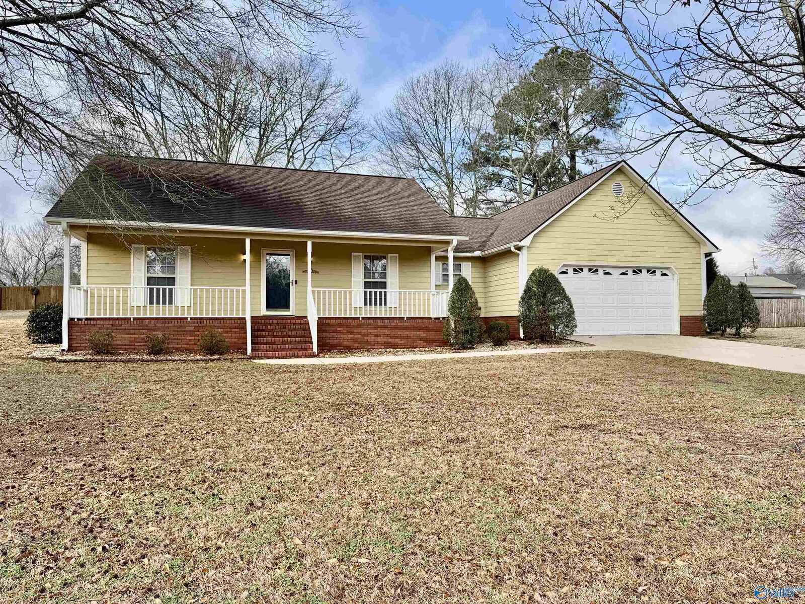 Property Photo:  191 Meadowood Lane  AL 35950 