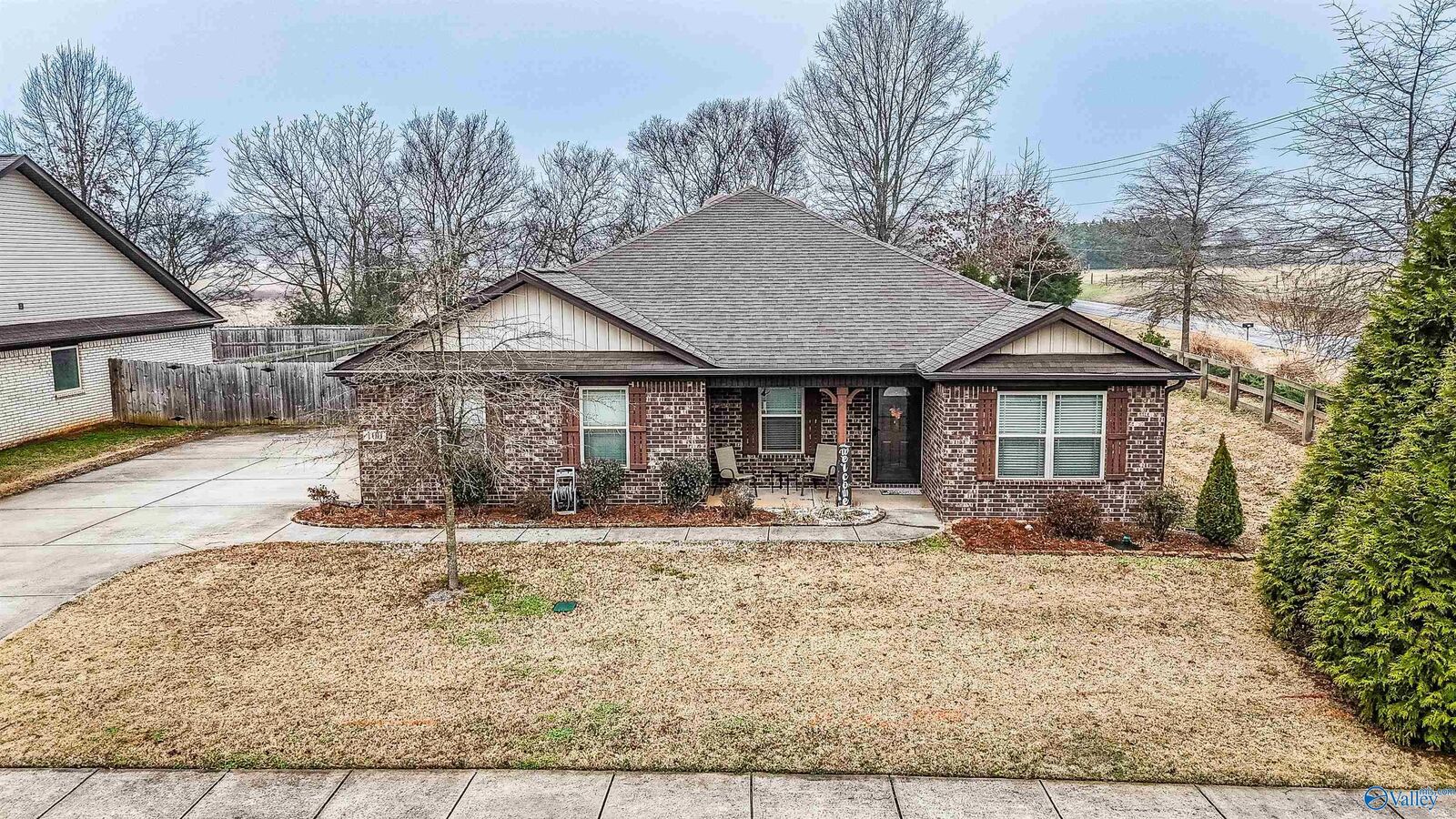 Property Photo:  100 Beaver Brook Place  AL 35773 