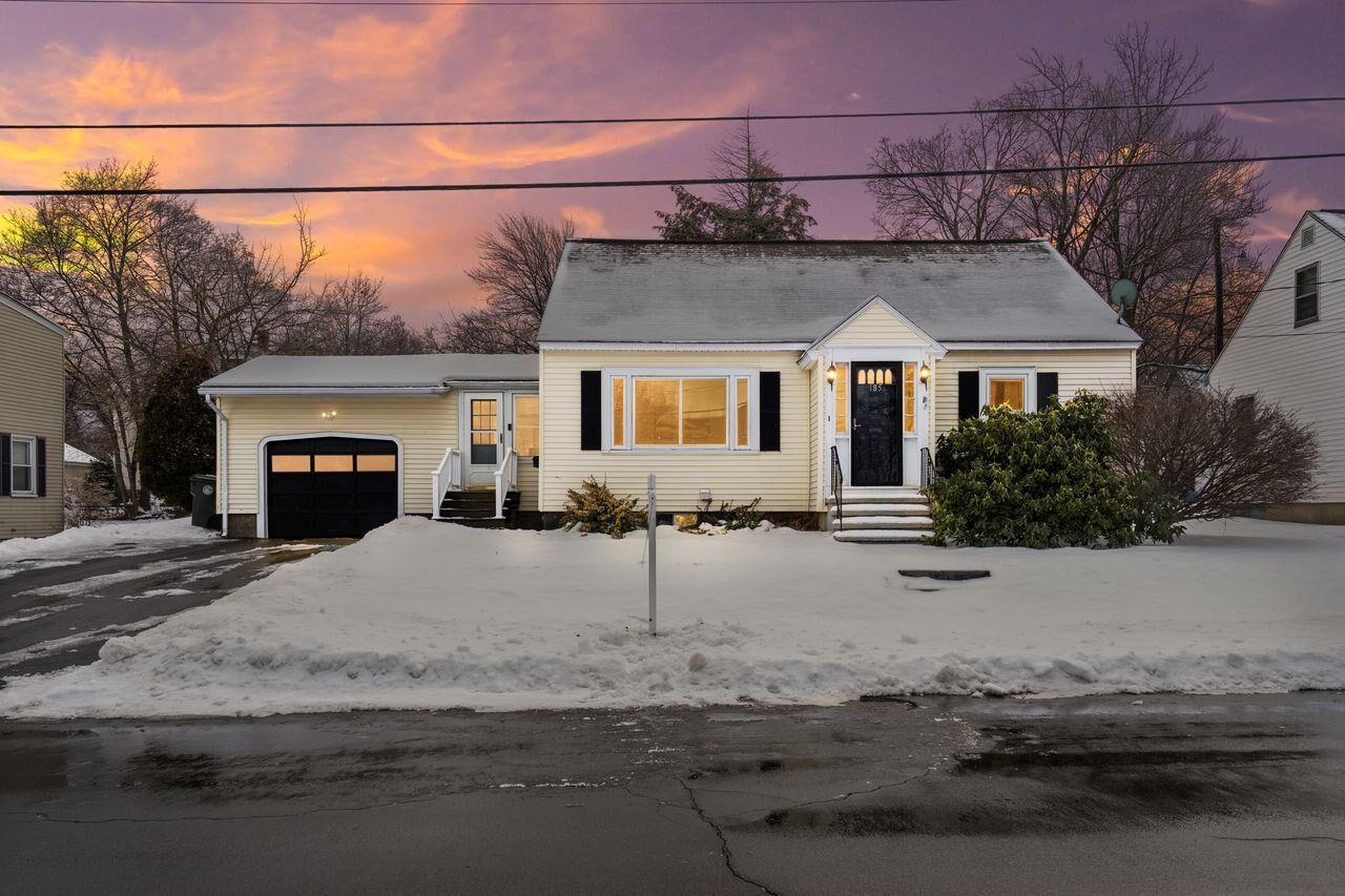 Property Photo:  185 Villa Street  NH 03103 