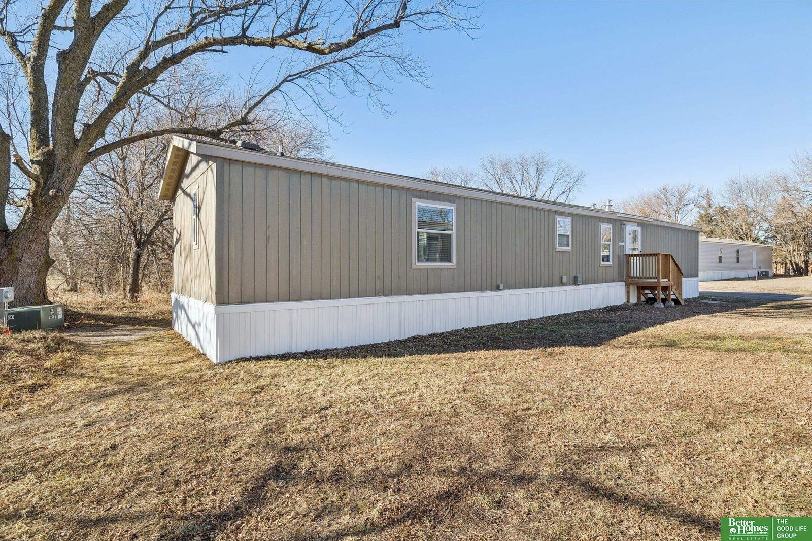 Property Photo:  1075 W 8th Street 18  NE 68649 