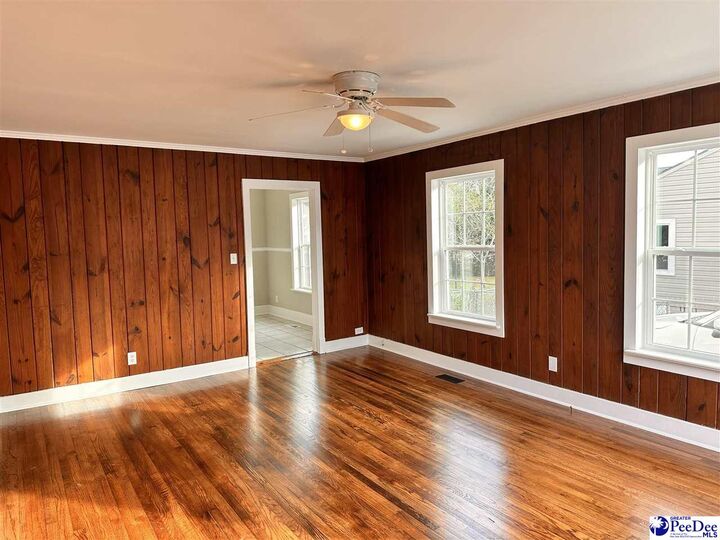 Property Photo:  424 Manor Circle  SC 29501 