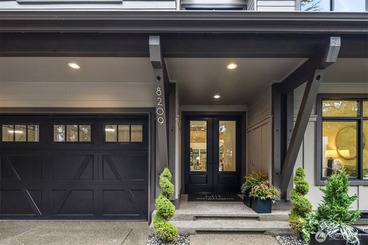 Property Photo:  8209  134th Avenue NE  WA 98052 