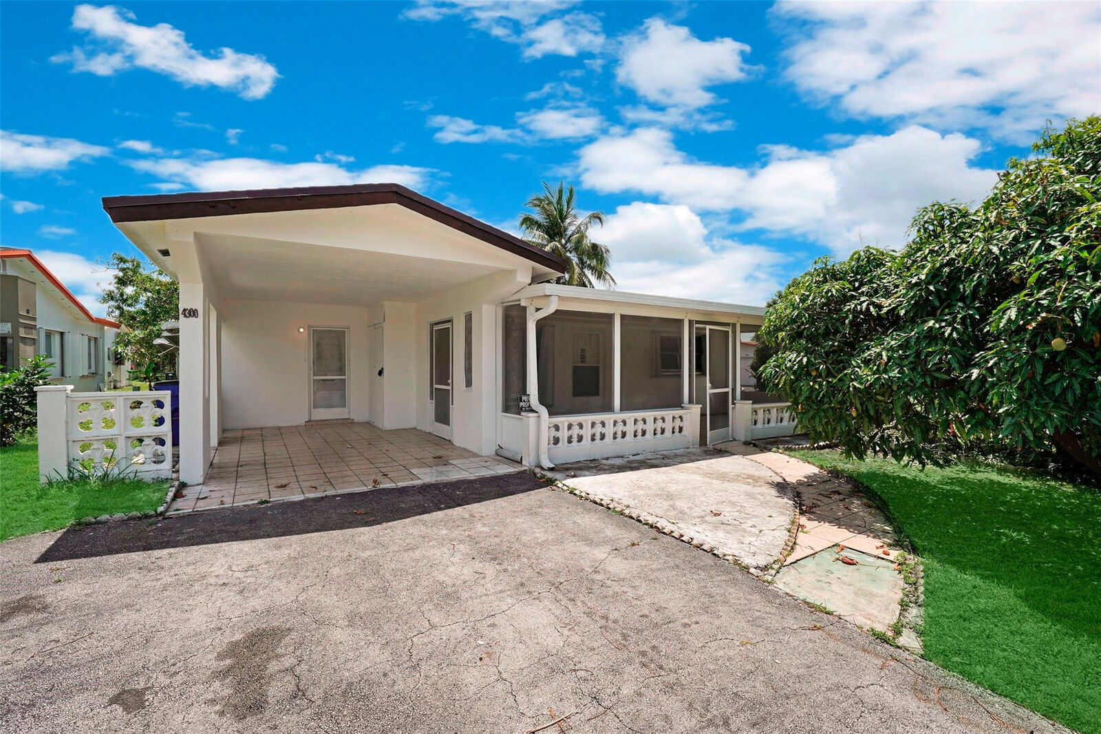 Property Photo:  4300 NW 48th Avenue  FL 33319 