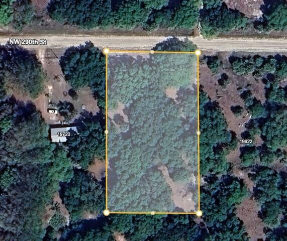 Property Photo:  19720 NW 290th Street  FL 34972 