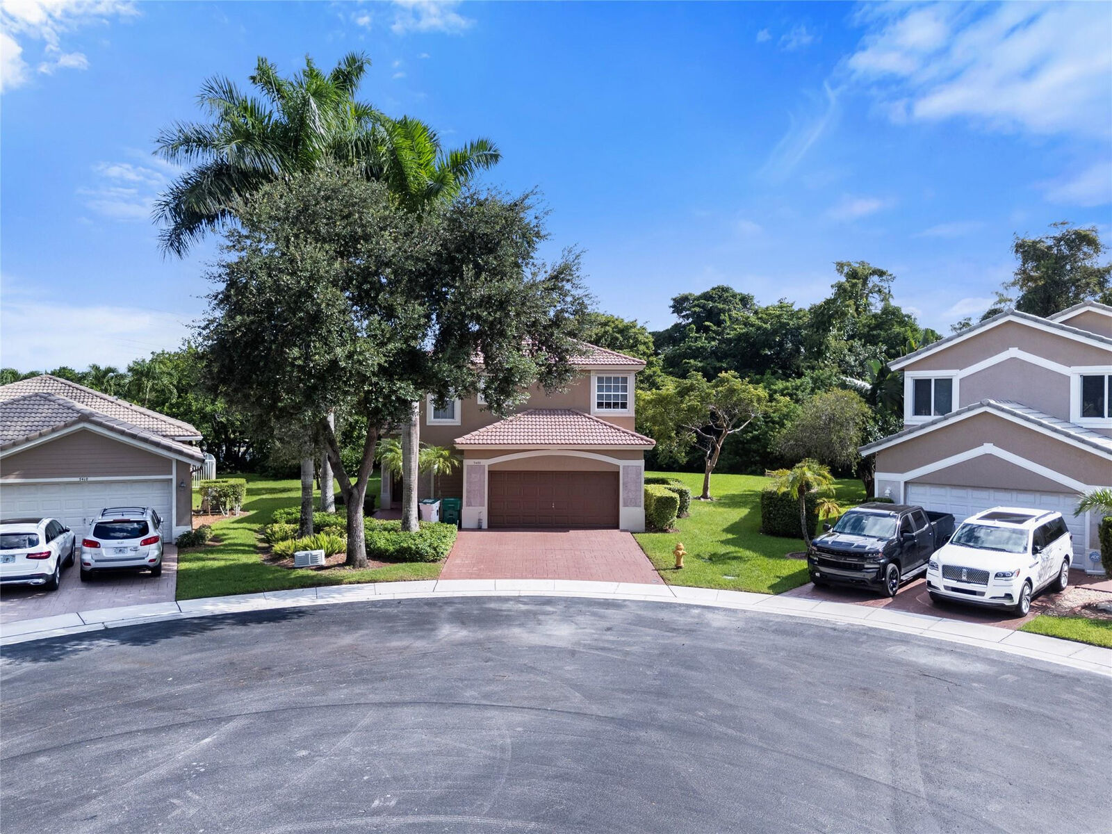 Property Photo:  7400 NW 70th Avenue  FL 33067 
