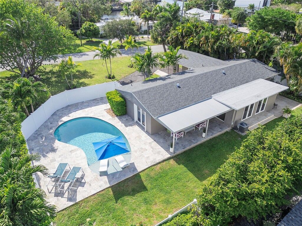 Property Photo:  2714 Coral Shores Drive  FL 33306 