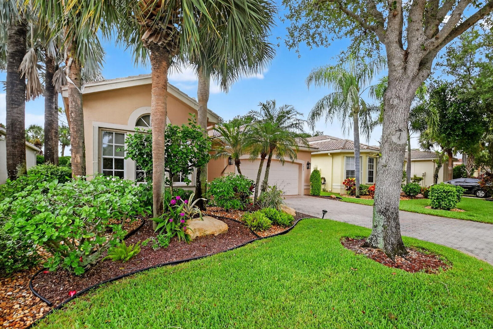 Property Photo:  7859 Sundial Harbor Point  FL 33467 