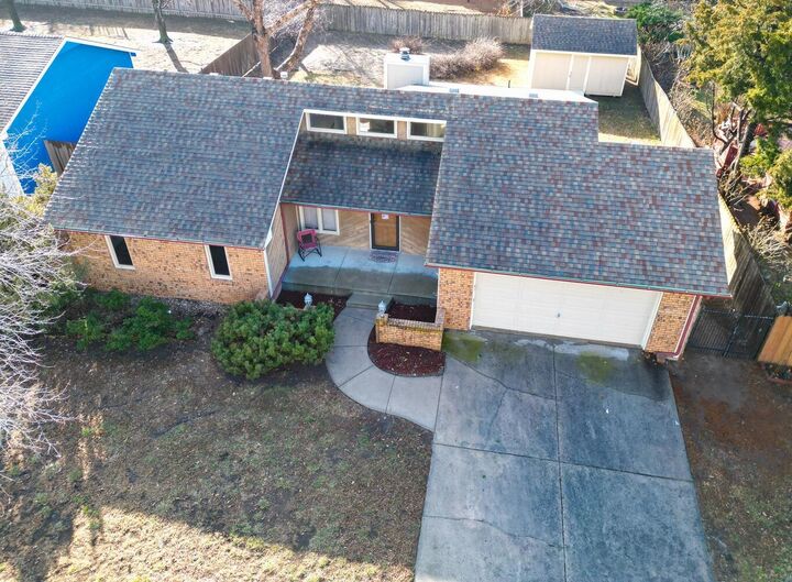 Property Photo:  8811 W Jamesburg St  KS 67212 