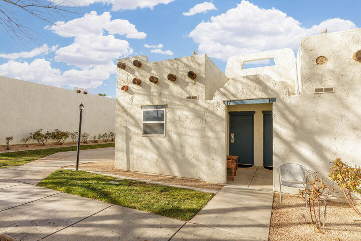 Property Photo:  1999 W Canyon View Dr #17  UT 84770 