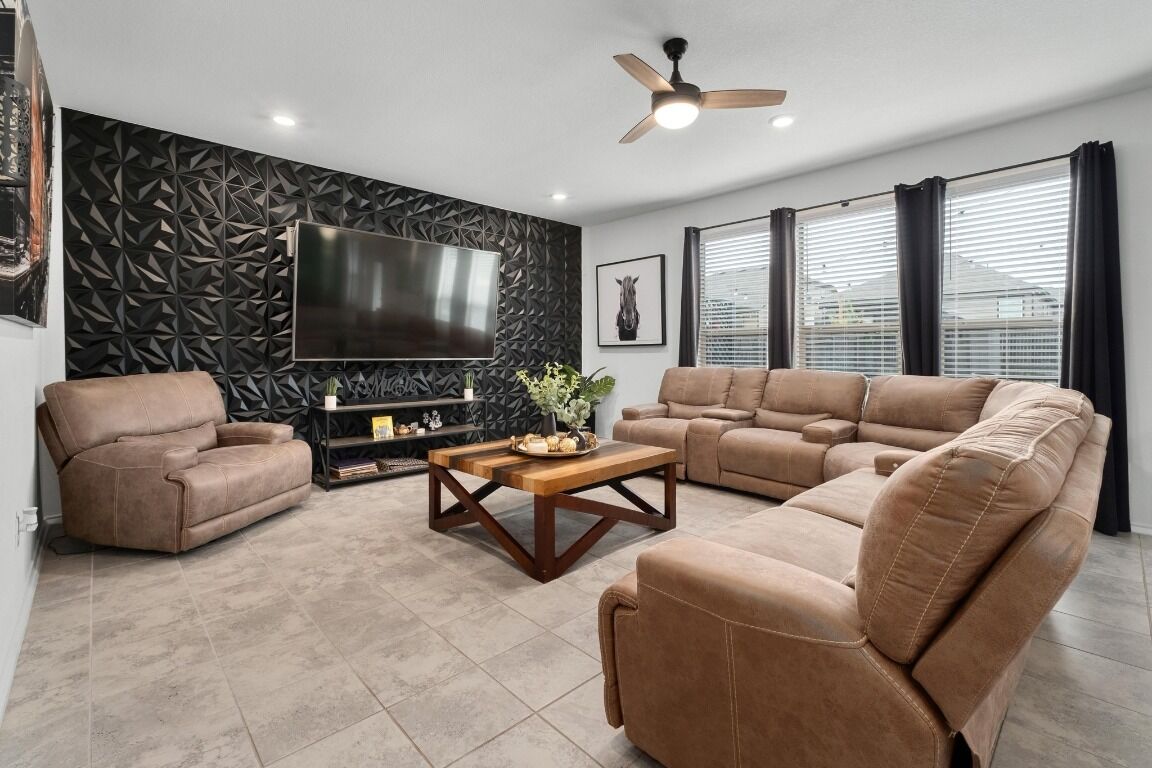 Property Photo:  121 Kennicott Drive  TX 78640 