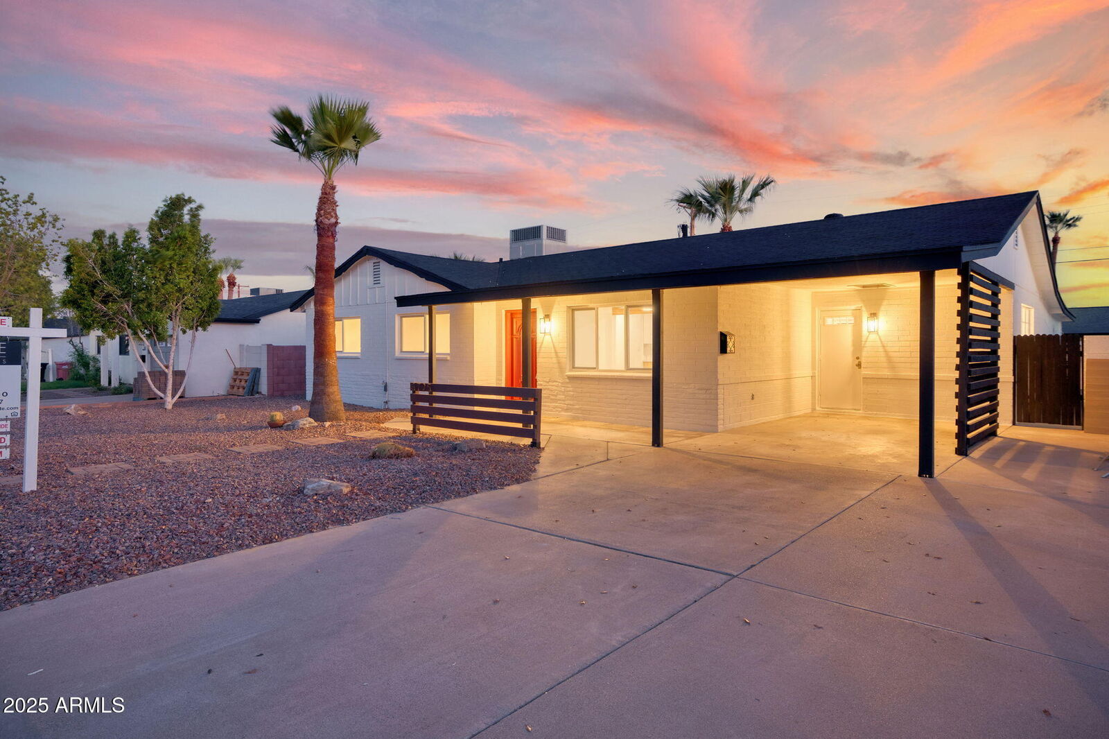Property Photo:  6725 E Moreland Street  AZ 85257 