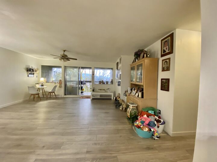 Property Photo: 1134 Chateau Place BC V3H 1N6