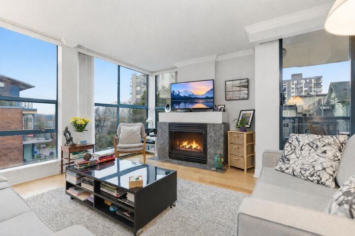 Property Photo: 2405 W 2nd Avenue 203 BC V6K 1J5