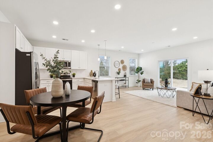 Property Photo:  1420 N Charlotte Avenue  NC 28110 