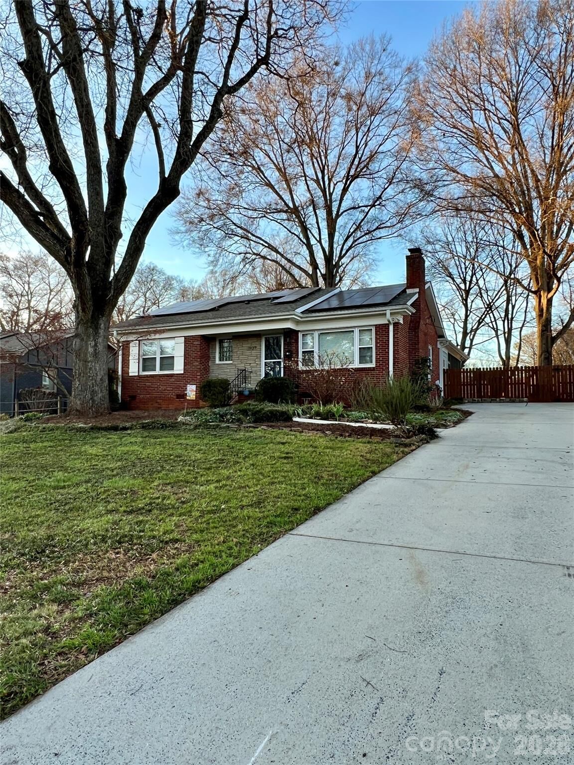 Property Photo:  1127 Westchester Boulevard  NC 28205 