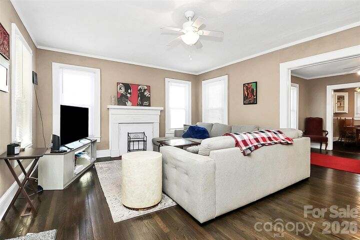 Property Photo:  707 Oakshade Avenue  NC 28083 