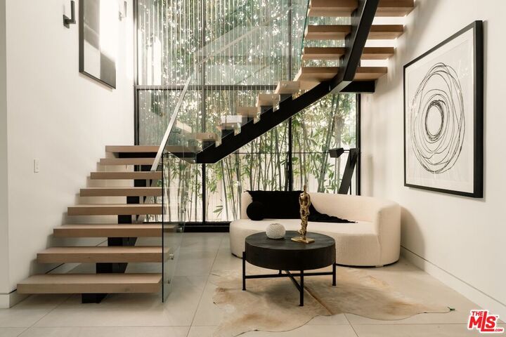 Property Photo:  818 N Curson Ave  CA 90046 