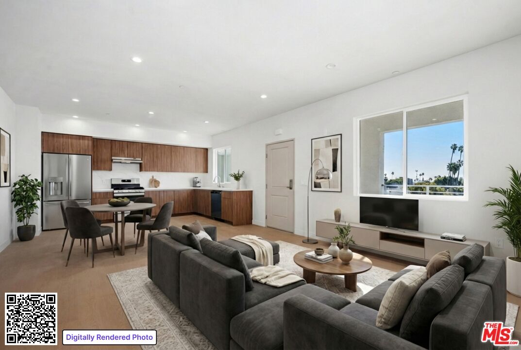 Property Photo:  1717 Winona Blvd  CA 90027 