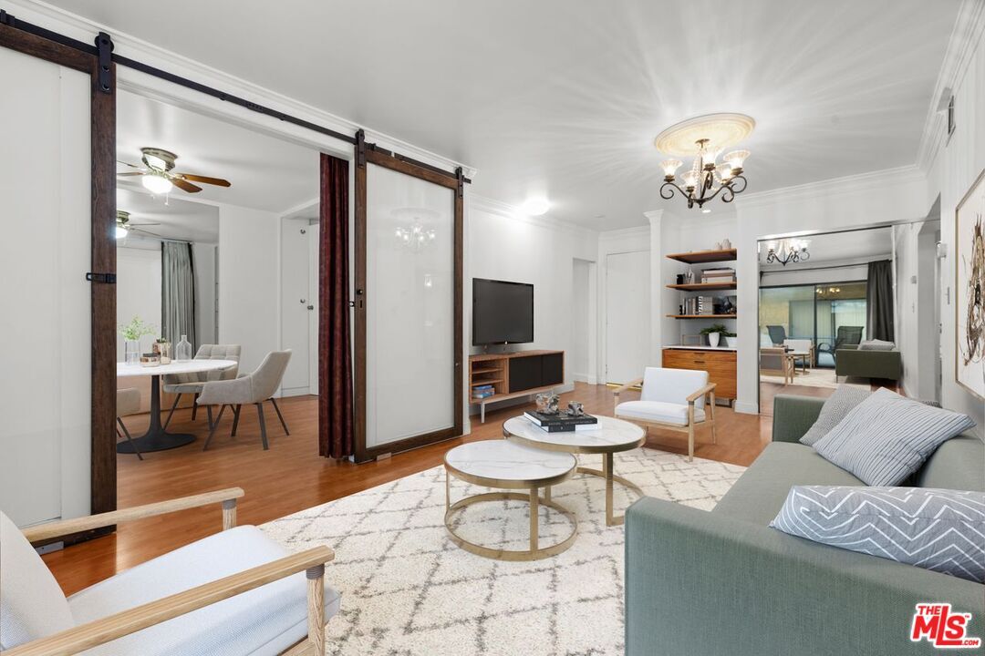 Property Photo:  1735 N Fuller Ave  CA 90046 