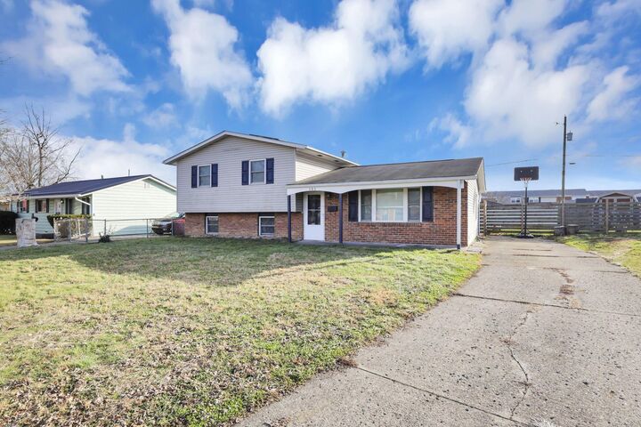 Property Photo:  101 Fieldpoint Road  OH 43056 