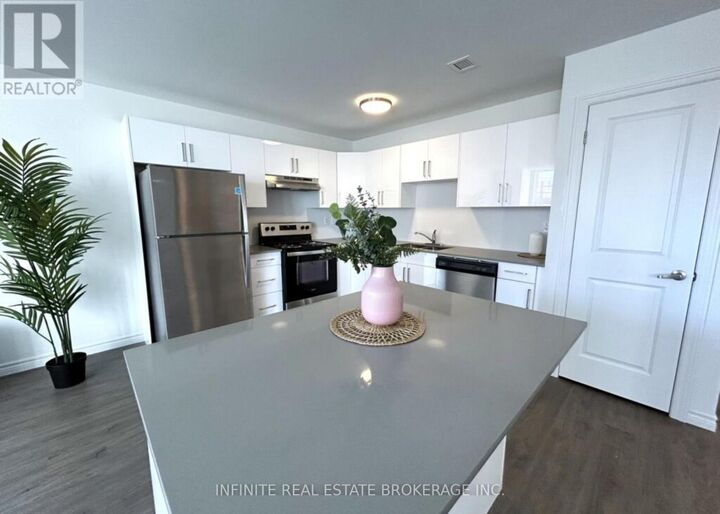 Property Photo:  1254 Marlborough Court 608  ON L6H 7X6 