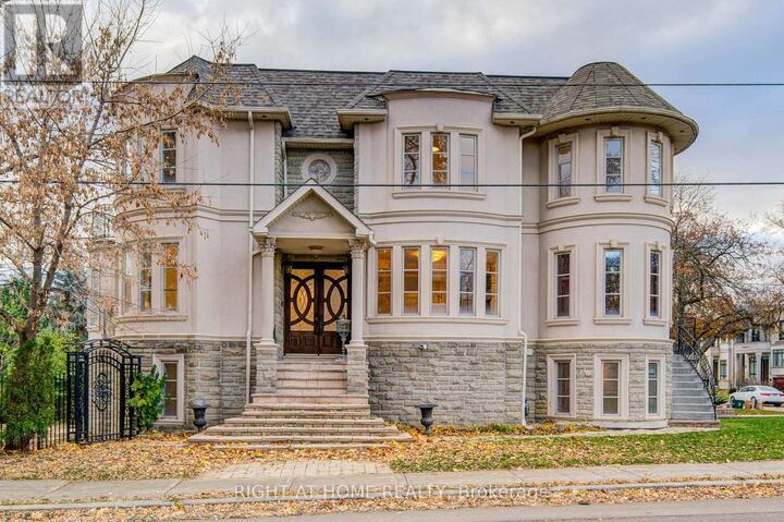 Property Photo:  125 Kingsdale Avenue  ON M2N 3W5 