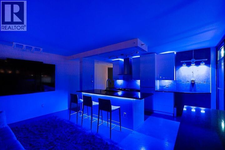 Property Photo:  438 Seymour Street 3004  BC V6B 6H4 