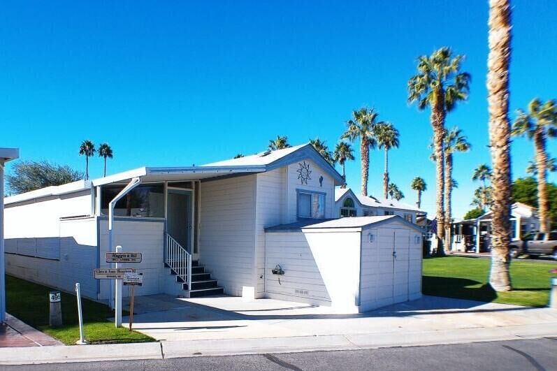 Property Photo: 84136 Avenue 44, #496 CA 92203