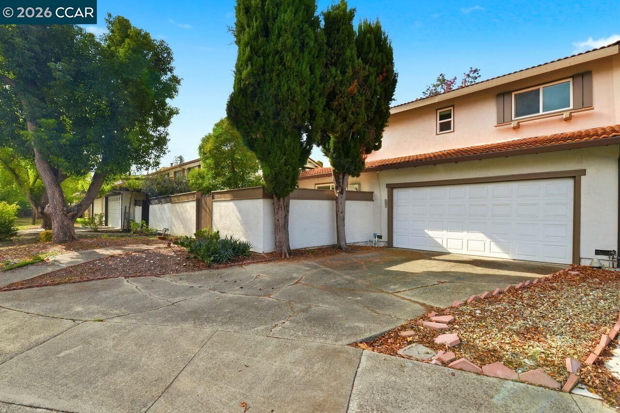 Property Photo:  1135 Corrie Ln  CA 94597 