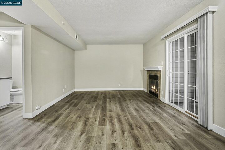 Property Photo:  485 Canyon Oaks Dr J  CA 94605 
