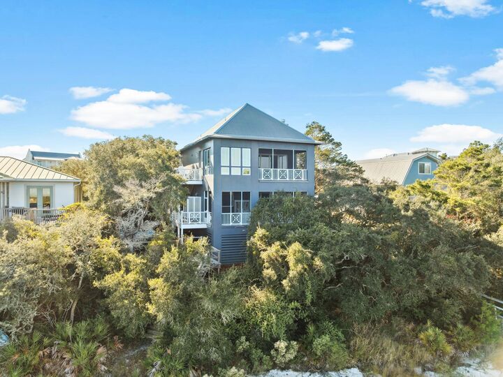 Property Photo:  289 Blue Lake Road  FL 32459 