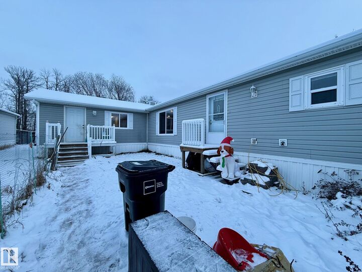 Property Photo: 2958 Lakewood Drive NW AB T5S 1T7