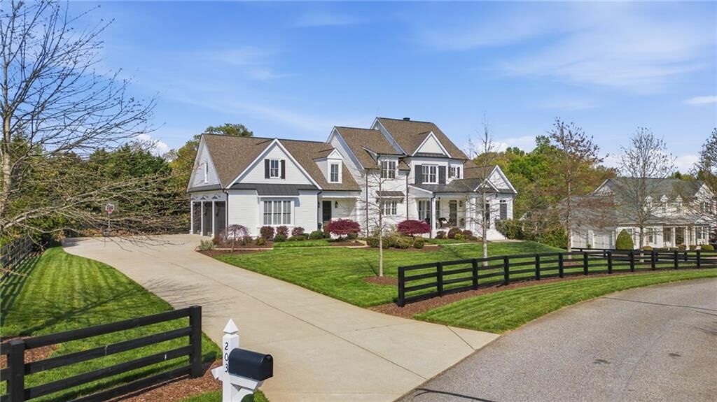 Property Photo: 203 Trinity Way GA 30115
