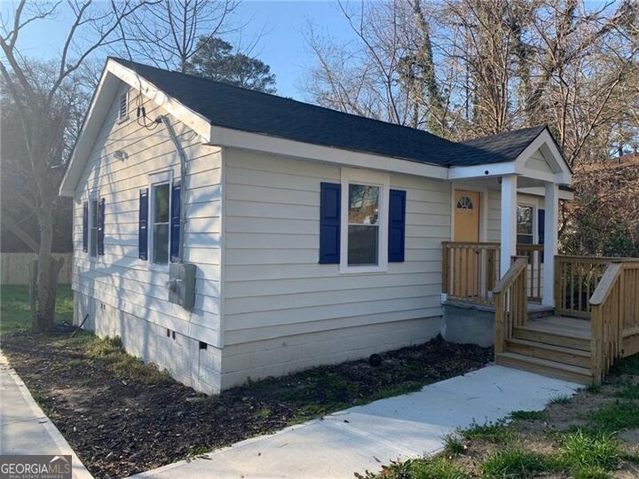 Property Photo:  116 Holly Road NW  GA 30314 