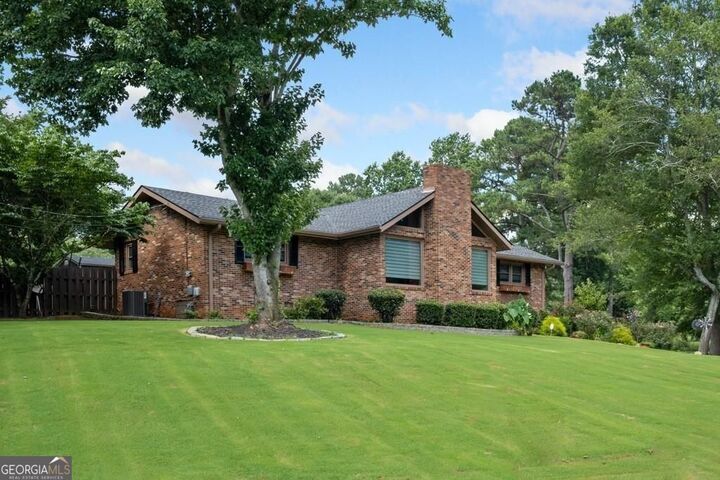 Property Photo:  2816 Cardinal Lake Circle NW  GA 30096 