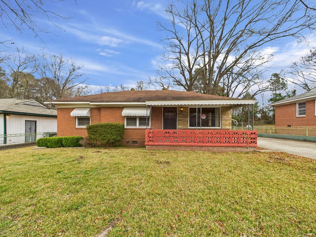 Property Photo:  2973 Hawthorne Drive  GA 31903 