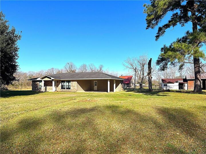 Property Photo:  8116 Highway 107 Highway  LA 71350 