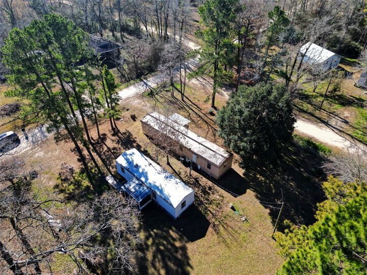 Property Photo:  284 Don Reily Drag  TX 77351 