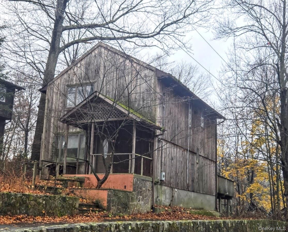 Property Photo:  17 Grant Place  NY 10537 